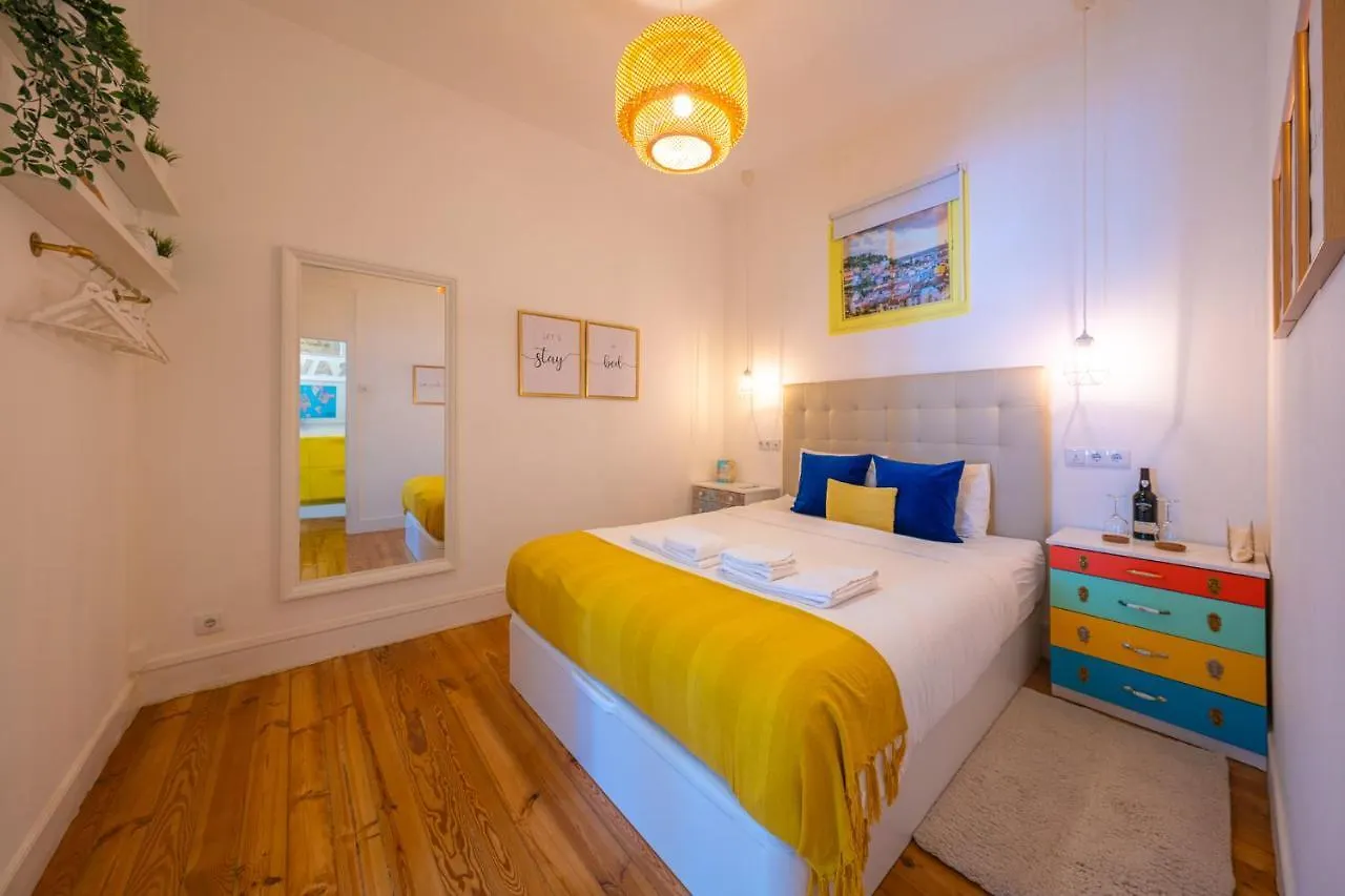 Wanderful Home - Travel Themed Apartment Lisboa Portekiz