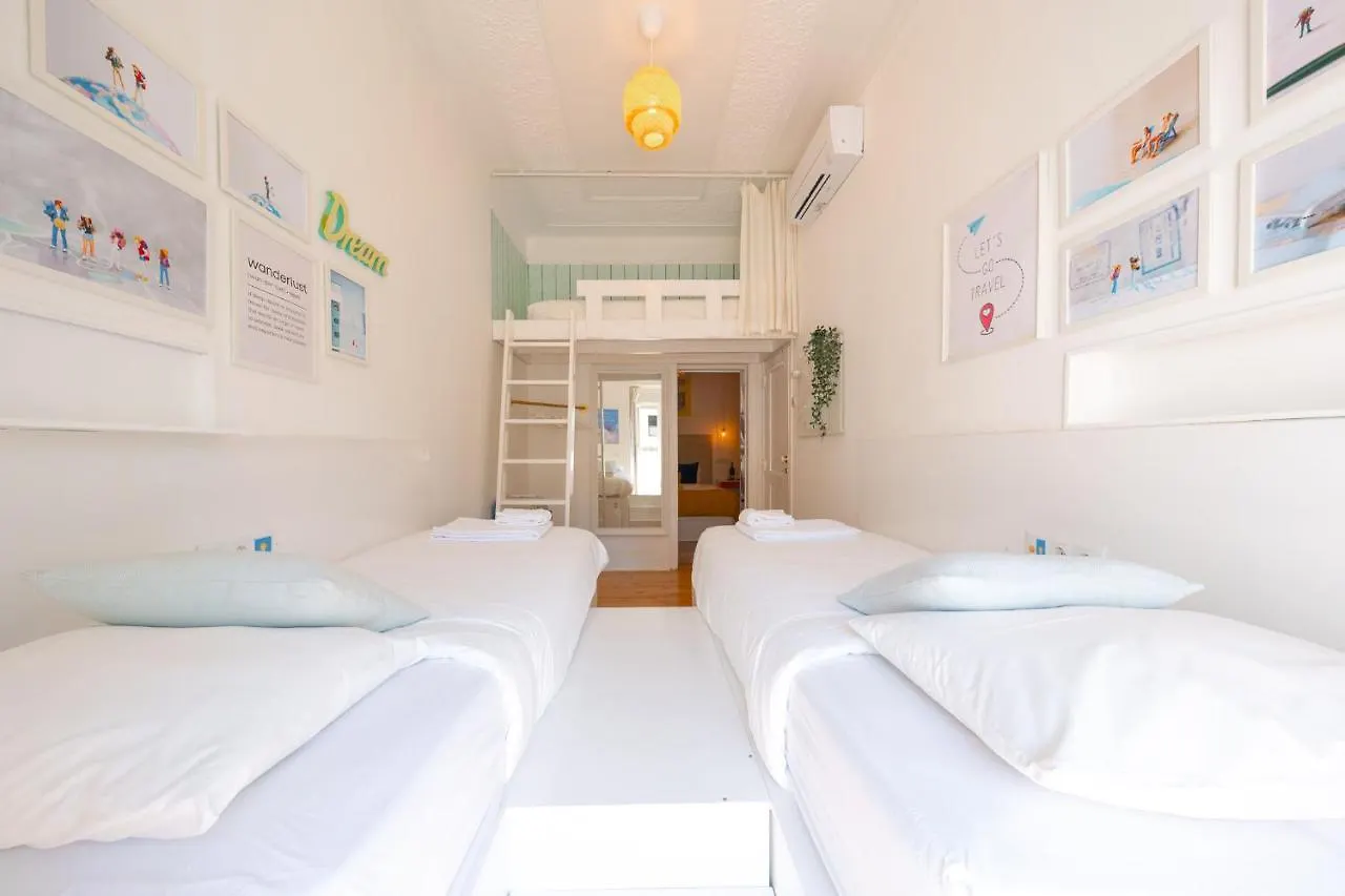 Wanderful Home - Travel Themed Apartment Lisboa Portekiz